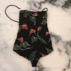 INDAH one piece bandeau/lace up XS